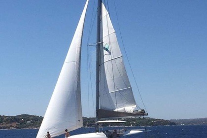 Hire Catamaran Lagoon-Bénéteau Lagoon 42 - 4 + 2 cab. Lefkada