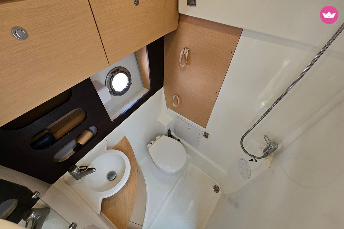Bateau à moteur Beneteau 36 300cv 5