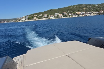 Rental Motorboat Wally Tender 45 Split