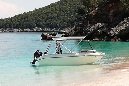 Hire Boat without licence  Karel 4.80 JACK SPARROW Kefalonia