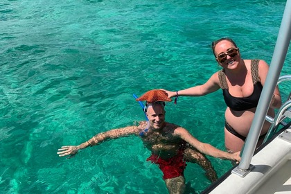 Bahamas Water Tours - GlassBottom, Snorkeling & Pig Adventure