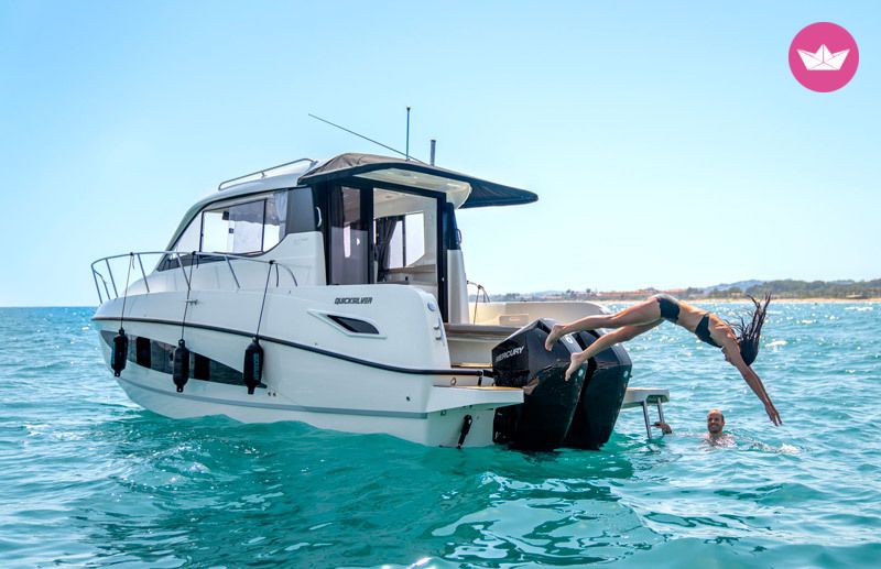 Bateau à moteur QUICKSILVER 905 weekend 200cv 2