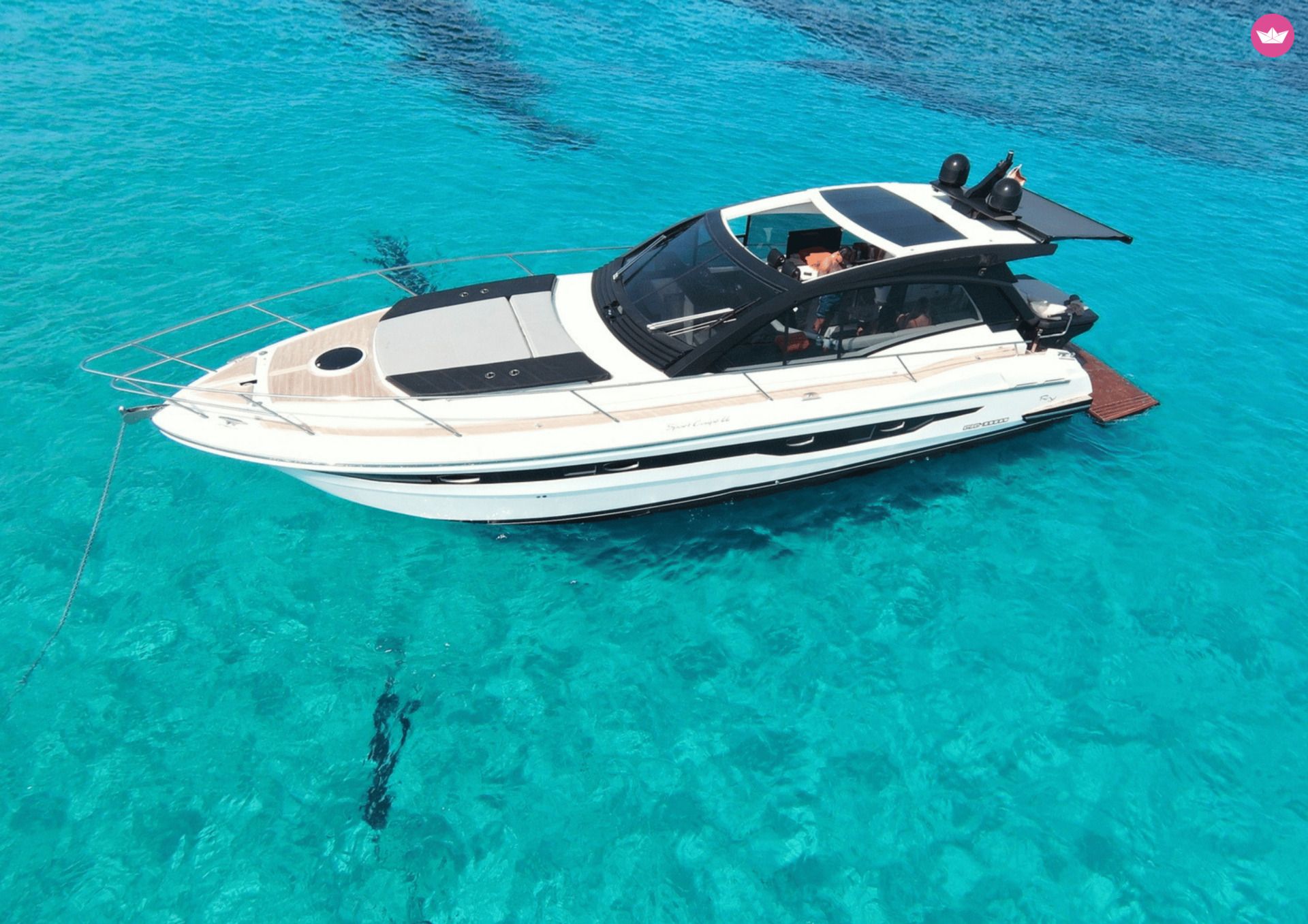 Bateau à moteur Rio 44 1100cv 8