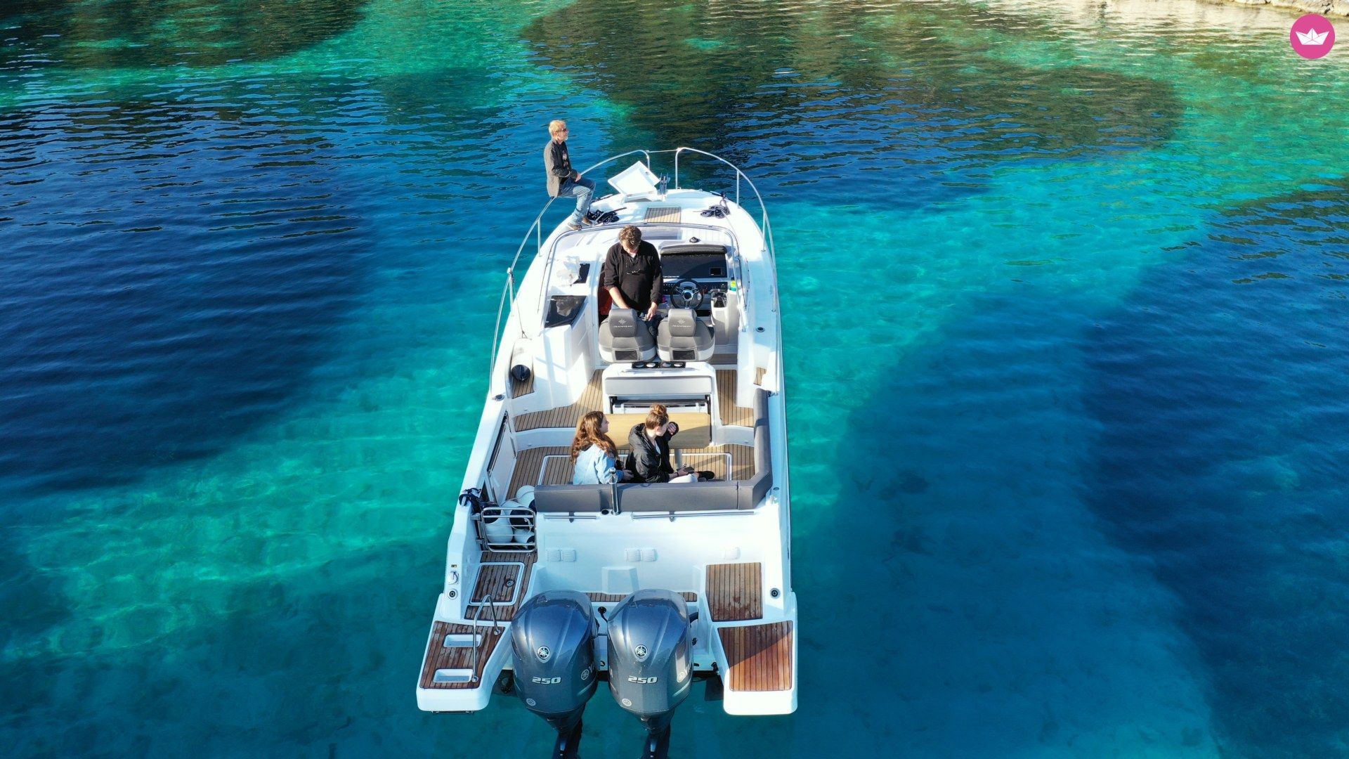 Bateau à moteur Jeanneau Cap Camarat 9.0 500cv 2
