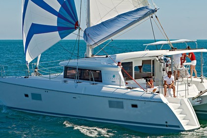 Verhuur Catamaran Lagoon-Bénéteau Lagoon 421 - 3 cab. Marina Frapa