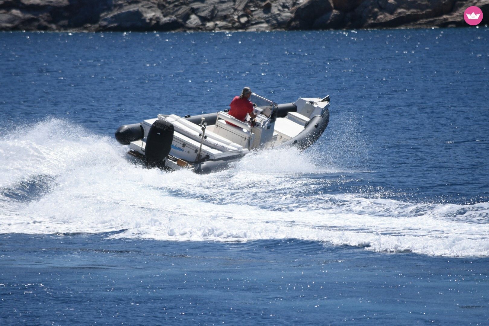 Semi-rigide Scorpion 27 300cv 8