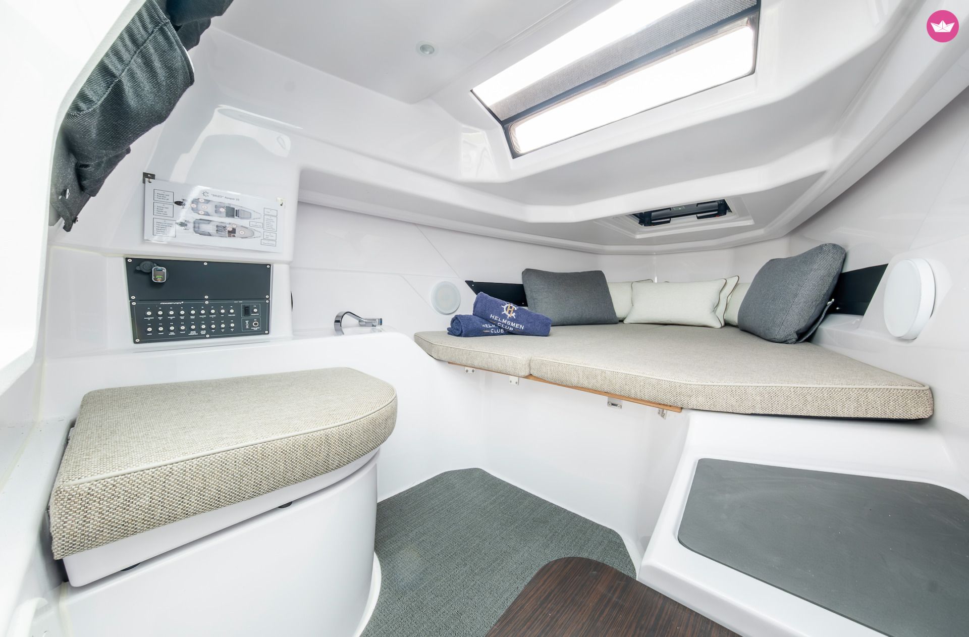 Bateau à moteur Axopar 25 mediterranean, brabus line 250cv 8