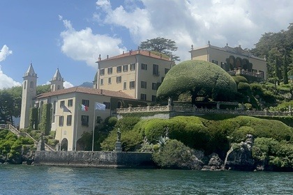 Como Lake Boat Ride with skipper