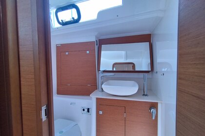 Dufour 390 Grand Large