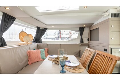 Noleggio Catamarano  Saona 47 Atene