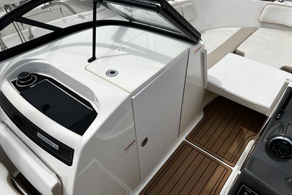 Bayliner VR6 Bowrider - Navega con INFINITY