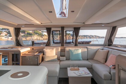 Charter Catamaran  Isla 40 Propriano