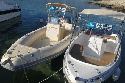 EXPLORE AEGINA BY BOAT - NO LICENSE NEEDED!