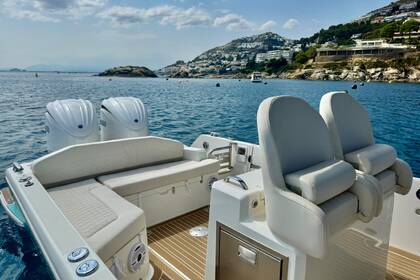 Rental Motorboat White Shark 280 Luxe Empuriabrava