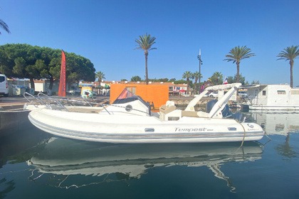 Location Semi-rigide CAPELLI TEMPEST 850 Saint-Cyprien