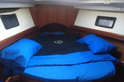 Greece in a sail boat Beneteau Oceanis Clipper 423