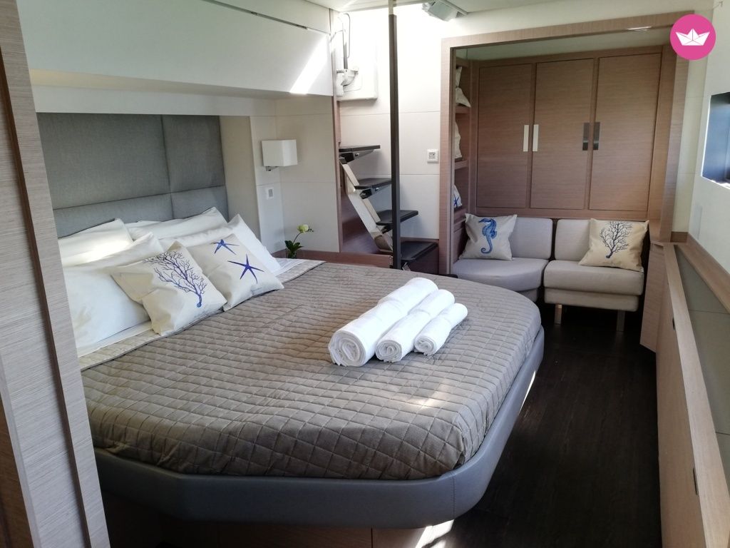 Charter Fountaine Pajot Alegria 67 In Castellammare Di Stabia