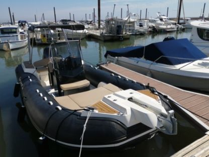 Location Semi-rigide Capelli Capelli Tempest 700 La Teste-de-Buch