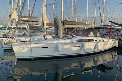 Charter Sailboat Beneteau Oceanis 46 Athens
