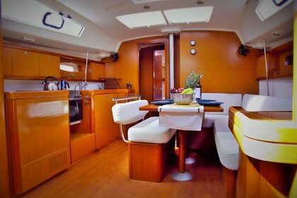 Beneteau Oceanis 43ft