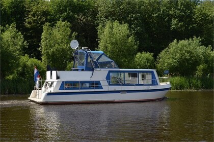 Charter Houseboat De Drait Safari Houseboat 10.50 Brandenburg