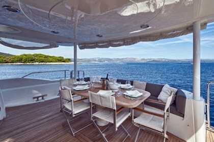 Beautiful Sunseeker94 for Weekly Cruise