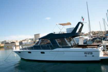 Noleggio Barca a motore RIVA 45 superamerica Marsala