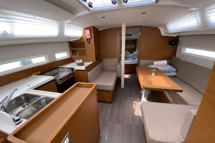 Verhuur Zeilboot Jeanneau Sun Odyssey 410 - 3 cab. Trogir