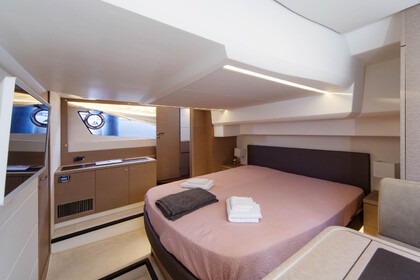 Prestige 500 Fly – Luxury Yacht Charter with Captain | Portofino & Cinque Terre