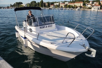Miete Motorboot ELAN 650 CABIN Malinska