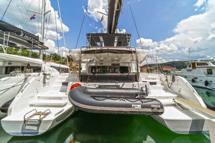Hyra båt Katamaran Lagoon-Bénéteau Lagoon 46 - 4 + 2 cab. Skradin
