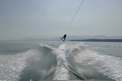 Hyra båt Motorbåt Correct Craft SV 211 Thonon-les-Bains