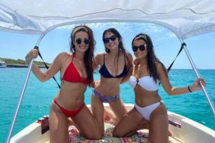 Louez ce bateau sans permis et partez à Minorque