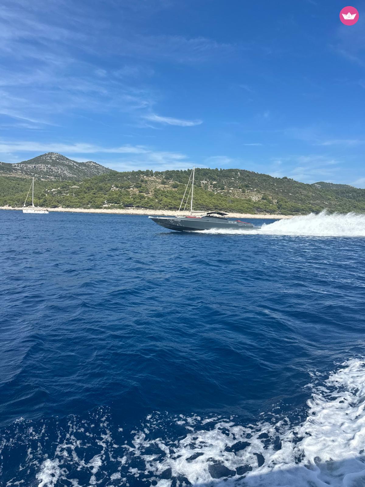 Bateau à moteur Cigala e Bertinetti Nitro 50 1500cv 7
