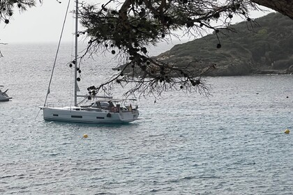 Rental Sailboat Dufour 470 Mallorca