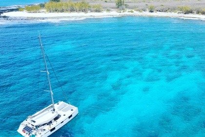 Charter Catamaran  Nautitech 46 Fly Black River