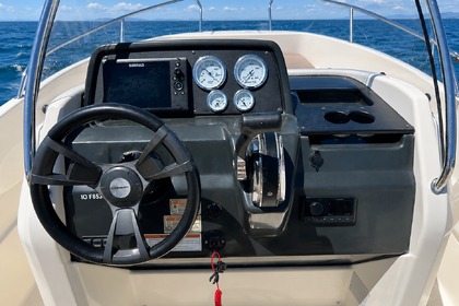 Noleggio Barca a motore Quicksilver Activ 555 Open Saint-Laurent-du-Var