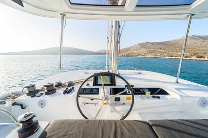 Hyra båt Katamaran Lagoon-Bénéteau Lagoon 46 - 4 + 2 cab. Šibenik