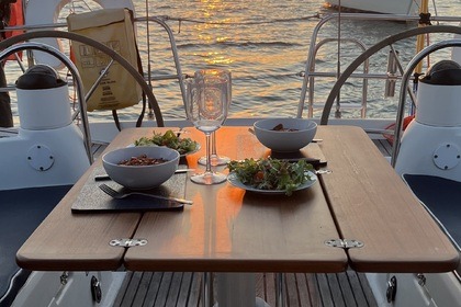 Hire Sailboat Jeanneau Sun Odyssey 40 Hampshire