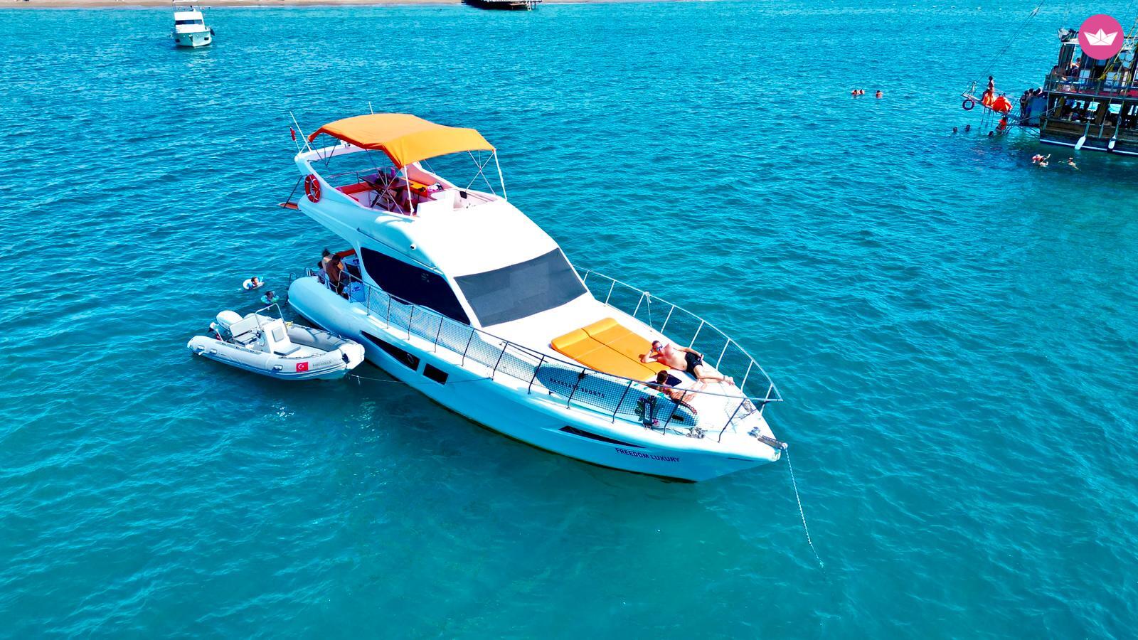 Bateau à moteur Princess V52 500cv 5