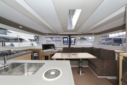 Hyra båt Katamaran FOUNTAINE PAJOT LUCIA 40 Trogir