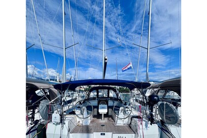 Noleggio Barca a vela  Bavaria C38 Novi