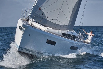 Rental Sailboat Jeanneau Sun Odyssey 440  Pirovac