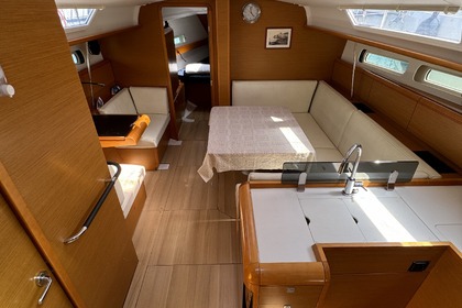 Hyra båt Segelbåt Jeanneau Sun Odyssey 409 Procida