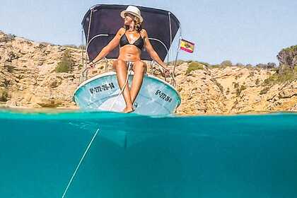 Louez ce bateau sans permis et partez à Minorque