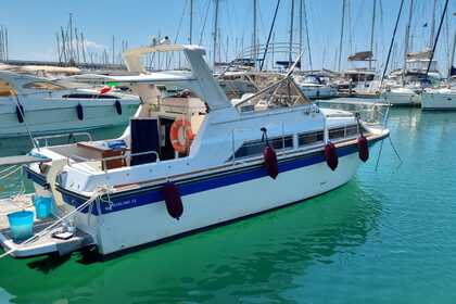 Noleggio Barca a motore Fairline Yachts Phantom 32 Salerno