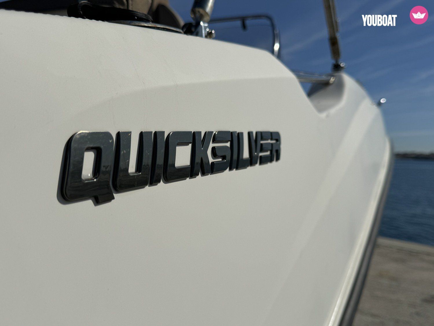 Bateau à moteur Quicksilver Open 555 115cv 2