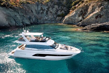 Noleggio Yacht a motore Jeanneau Prestige 630 fly Vallauris