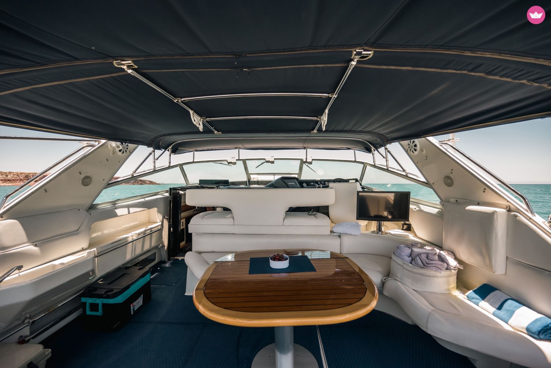 Bateau à moteur Sea Ray sundancer 600cv 4