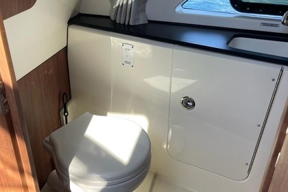 Quicksilver 875 sundeck